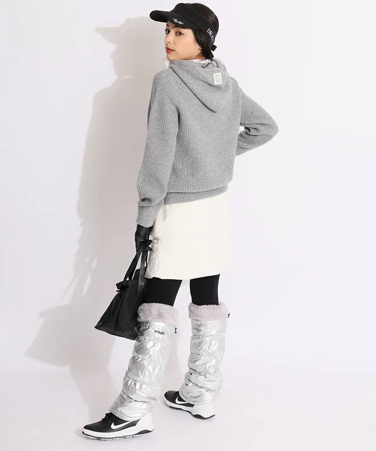 ダンスウィズドラゴンの長袖フード付パーカーを使ったスタイリング